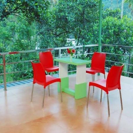 Thekkady Spice Valley Holiday Hotel Exterior foto